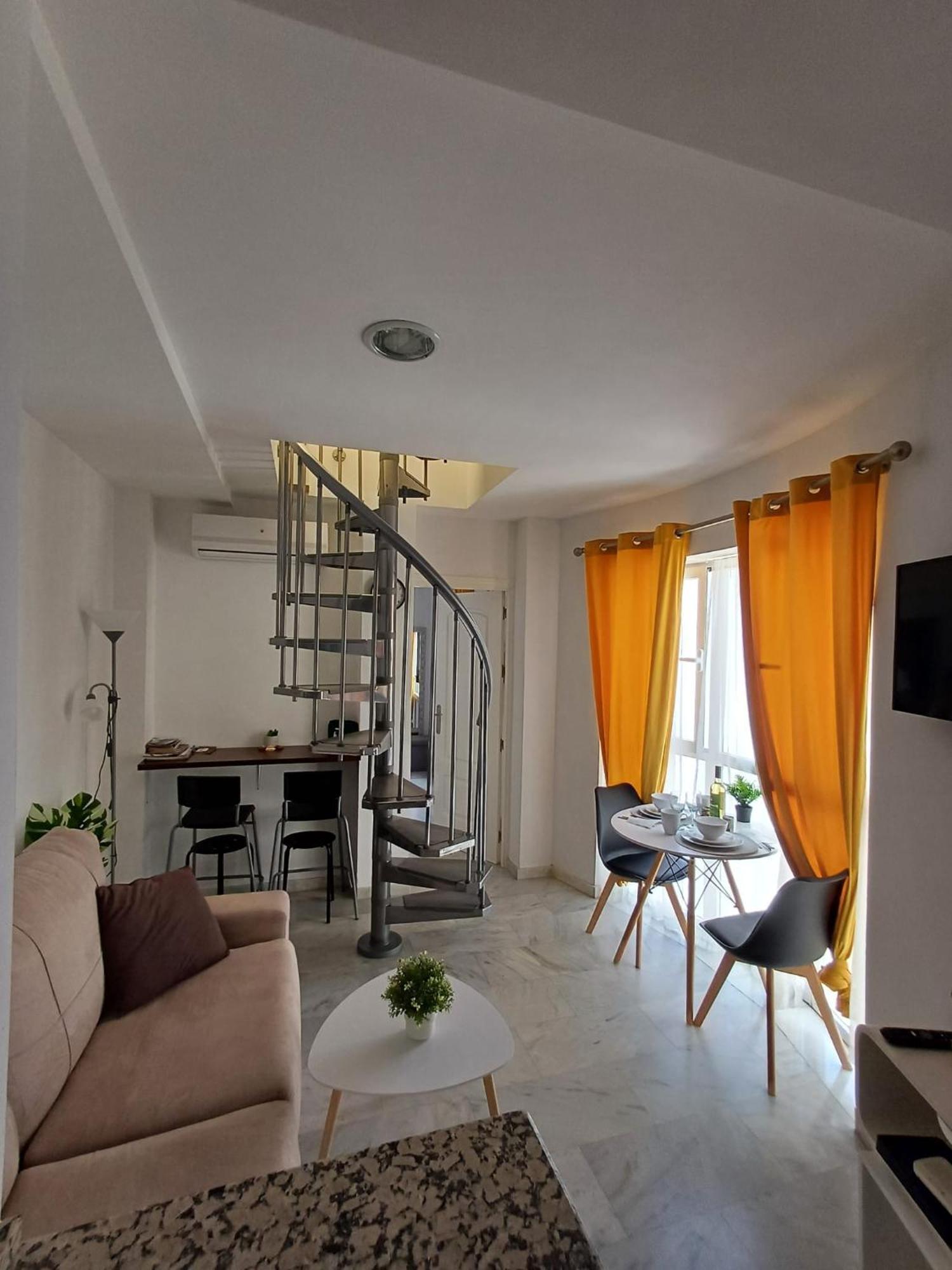 Atico Acogedor, Centrico Y A 2 Min De La Playa. Apartment Fuengirola Exterior photo